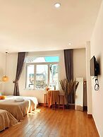 Gin House DL - by Bay Luxury