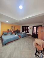 Gin House DL - by Bay Luxury