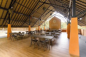 iRETREAT Jungle Bliss Pa Pae