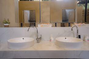 iRETREAT Jungle Bliss Pa Pae