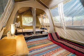 iRETREAT Jungle Bliss Pa Pae