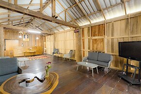 iRETREAT Jungle Bliss Pa Pae