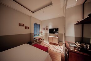 Au Lac Boutique Hotel