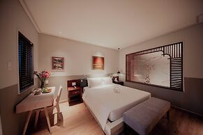 Au Lac Boutique Hotel