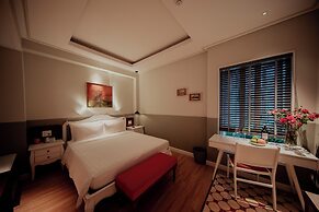 Au Lac Boutique Hotel