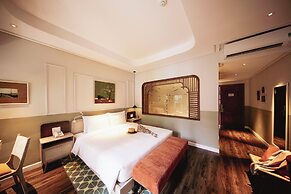 Au Lac Boutique Hotel