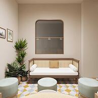 Au Lac Boutique Hotel