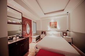 Au Lac Boutique Hotel