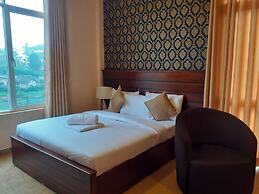 Rathna Grand Hotel Nuwara Eliya