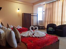 Rathna Grand Hotel Nuwara Eliya