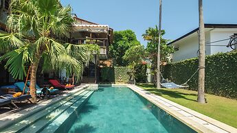 NicoNico Mansion by Villa Finder