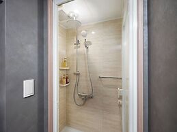 MONday Apart Premium Osaka Namba WEST