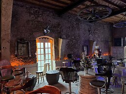 The Old Mill Hotel Lapta