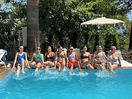 The Old Mill Hotel Lapta