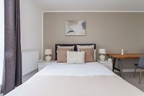 The Colindale Luxury Apartment