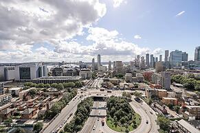 Chic Three-bedroom Home in Poplar