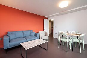 Chic Three-bedroom Home in Poplar