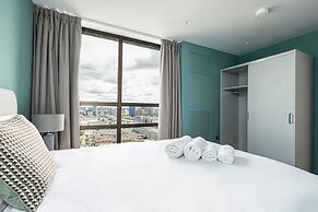 Chic Three-bedroom Home in Poplar