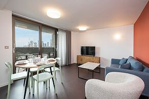 Chic Three-bedroom Home in Poplar