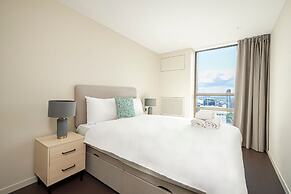 Chic Three-bedroom Home in Poplar