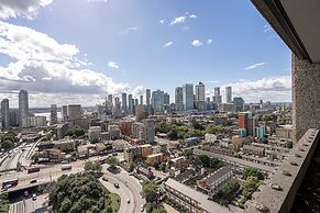 Chic Three-bedroom Home in Poplar