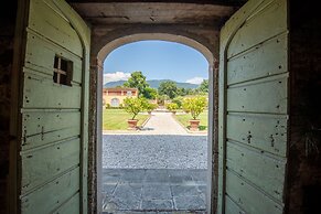 Villa Antica in Lucca