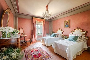 Villa Antica in Lucca