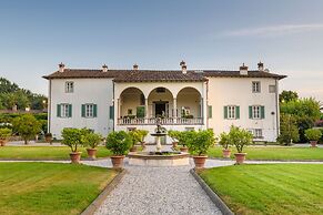 Villa Antica in Lucca