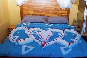 Amanya 2-bedroom Self Catering Tent