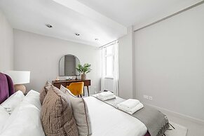 Chic Flat With Stunning City Views