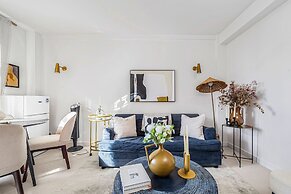 Chic Flat With Stunning City Views