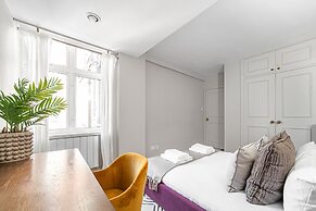 Chic Flat With Stunning City Views