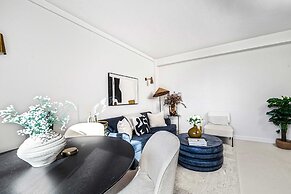 Chic Flat With Stunning City Views