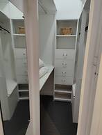 Centennial Inn on Bathurst