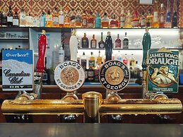 Centennial Inn on Bathurst