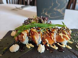 Centennial Inn on Bathurst