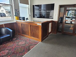 Centennial Inn on Bathurst