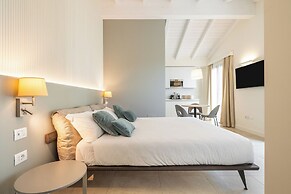 KARALIN SONNINO SUITES