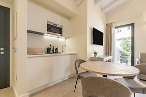 KARALIN SONNINO SUITES