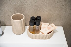 KARALIN SONNINO SUITES