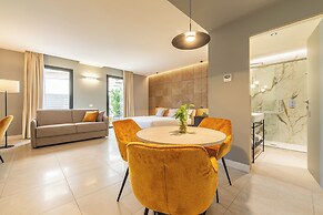 KARALIN SONNINO SUITES