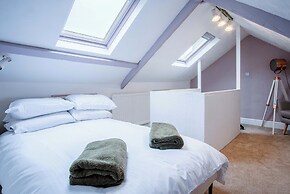 Pink Cottage - 4 Bedrooms & Hot Tub - Tenby