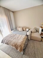 Seaview/pool/garden/kingbed/acbeach/freep