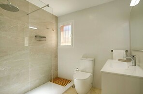 Seaview/pool/garden/kingbed/acbeach/freep