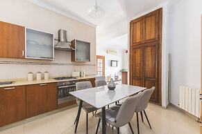 Charmant Appartement au Cœur d'Hydra