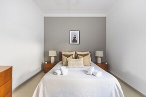 Charmant Appartement au Cœur d'Hydra