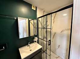 K-K Suites & Apartments