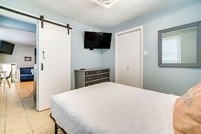 <1 Mi to Boardwalk & Beach Access: Ocean City Apt!