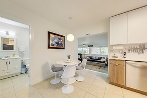 4 Mi to the Beach: Pet-friendly Oakland Park Home