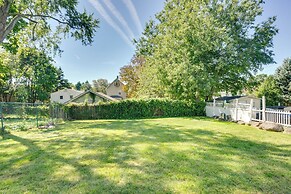 4 Mi to Nyc, Shared Yard: Englewood Apartment!